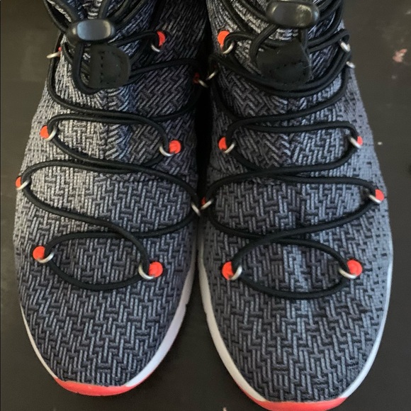 Under Armour New Charged All Around 1298065-040 Women's US Size 06 Hi Tops - Picture 2 of 7